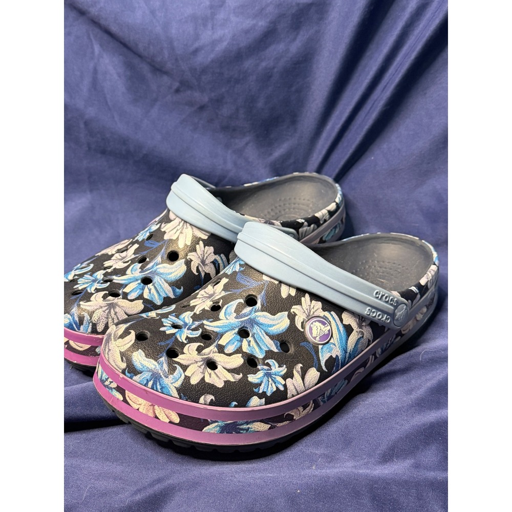 Crocs Crocband Floral Clogs Navy Blue Purple Tropical Lily Print Womens 8 Mens 6